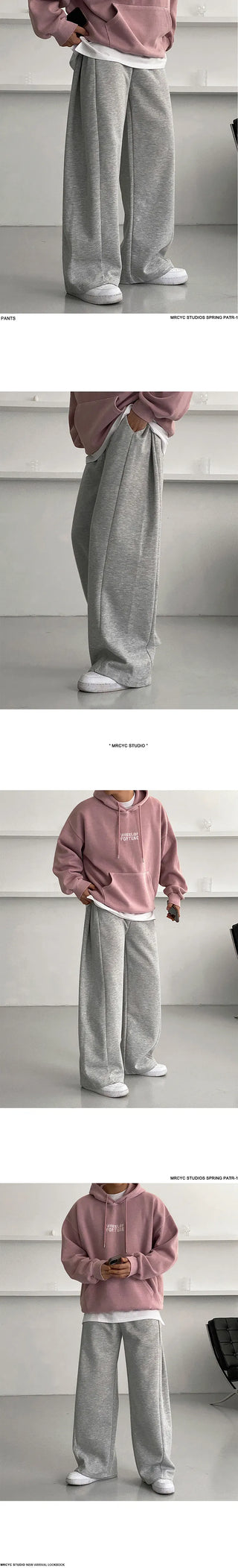 gray sweatpants