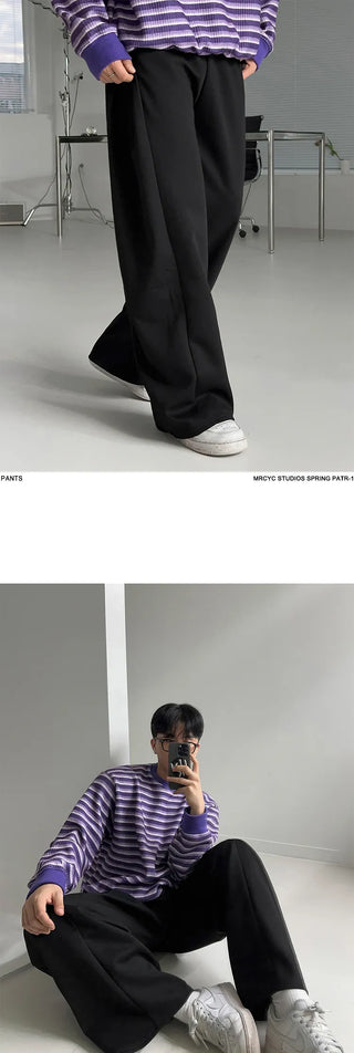 gray sweatpants
