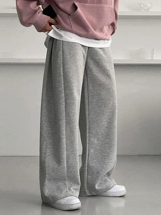 gray sweatpants
