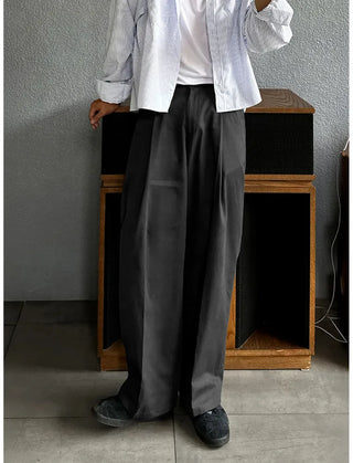 gray pleated pants