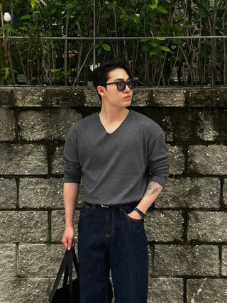 V-neck long tee