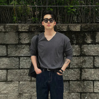V-neck long tee