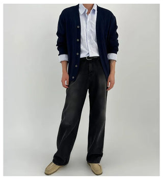 vertical stripe shirt