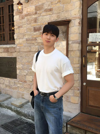 black muscle tee