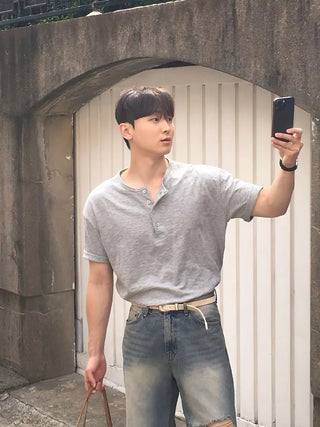 gray heavy tee