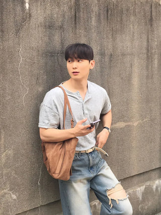 gray heavy tee