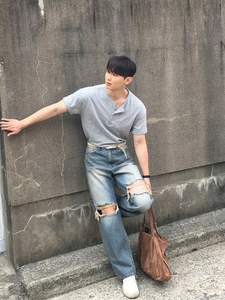 gray heavy tee