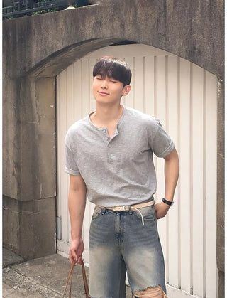 gray heavy tee