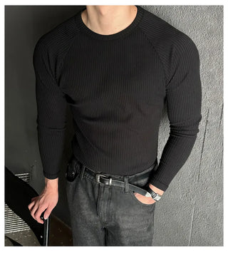black slim tee