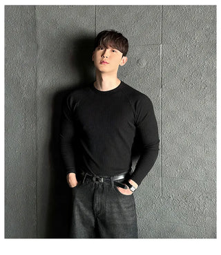black slim tee