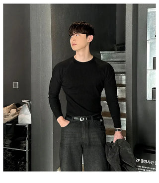 black slim tee