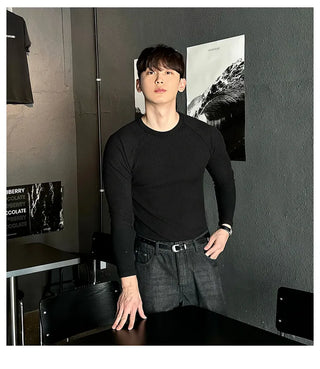 black slim tee