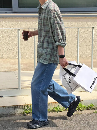 plaid long-sleeved shirt