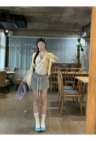 gray sheath skirt 01