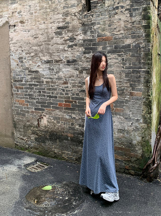 sleeveless floral dress