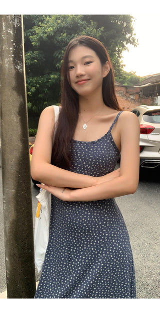 sleeveless floral dress