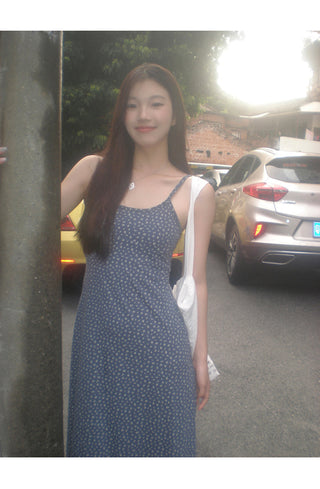sleeveless floral dress