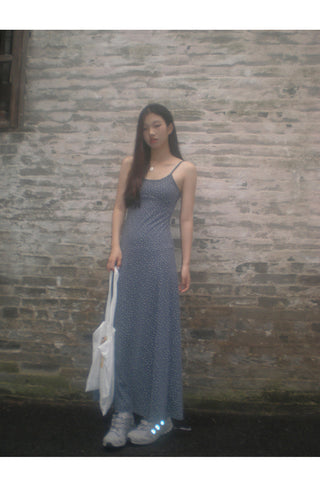 sleeveless floral dress