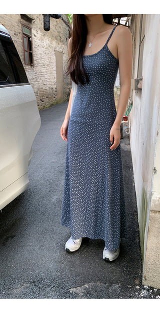 sleeveless floral dress