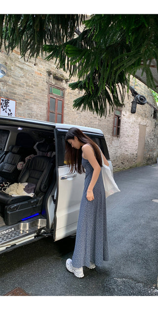sleeveless floral dress