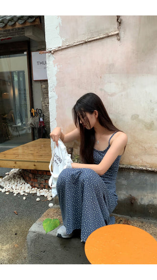 sleeveless floral dress