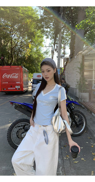 V-neck crop top