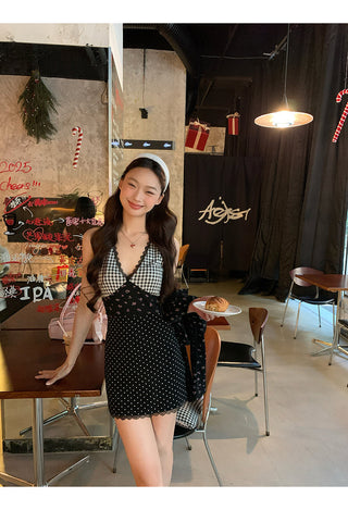 black knitted dress 01