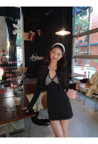 black knitted dress 01