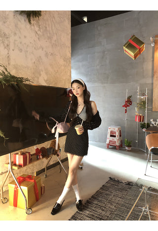 black knitted dress 01