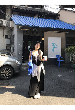black Hepburn dress 02