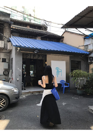 black Hepburn dress 02