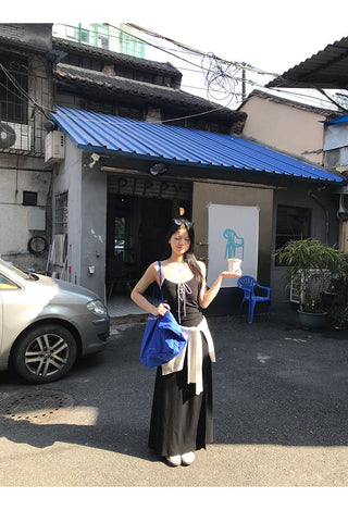 black Hepburn dress 02