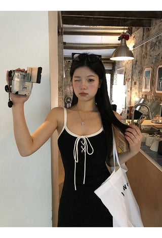 black Hepburn dress 02
