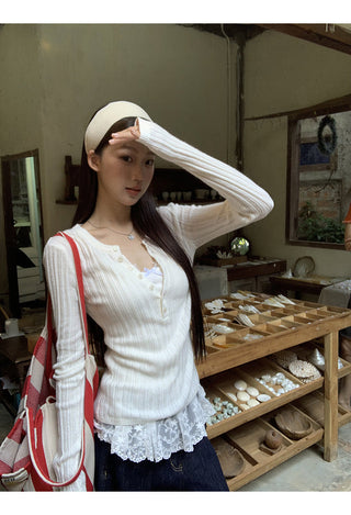 white slim V-neck