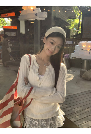 white slim V-neck