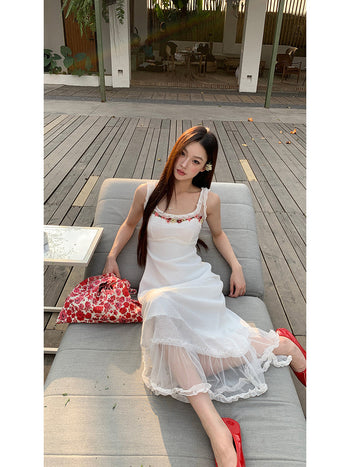 white waist-tight dress