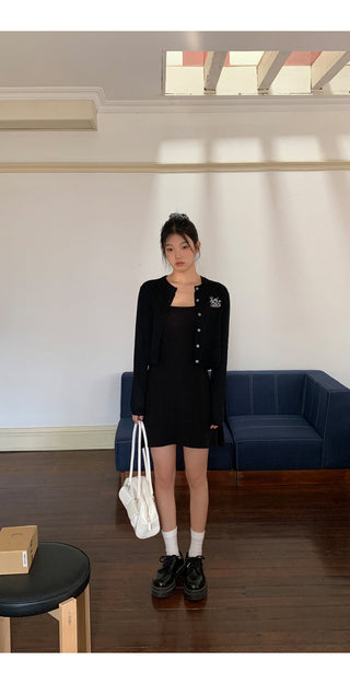 black backless dress