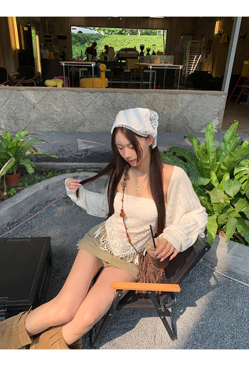 white knitted shirt