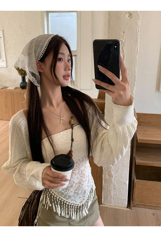 white knitted shirt