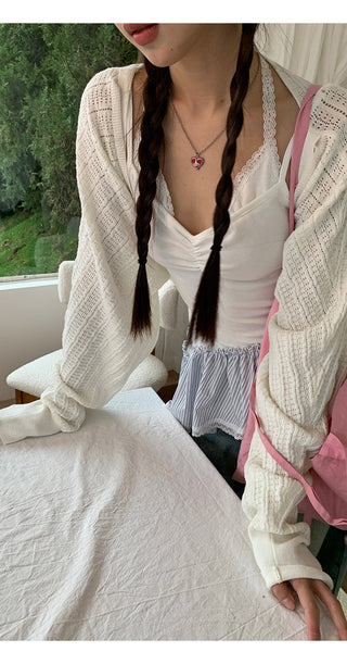 white knitted shirt