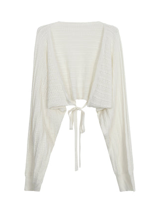 white knitted shirt