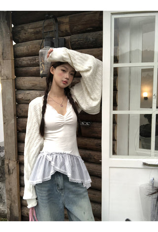 white knitted shirt
