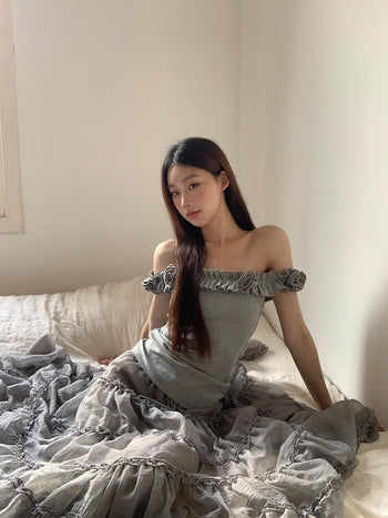 gray off-shoulder tee