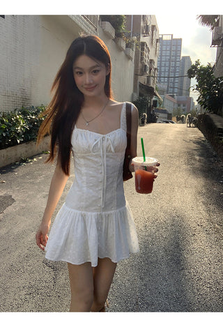 white A-line dress 02