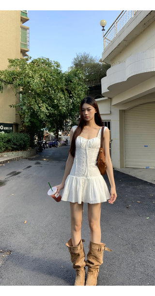 white A-line dress 02