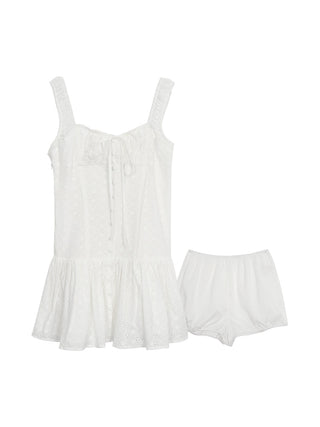 white A-line dress 02