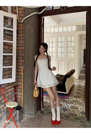 white sheath dress 01