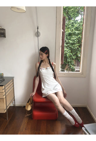 white sheath dress 01