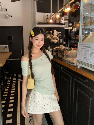 polka-dot high skirt