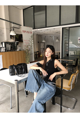 black niche top
